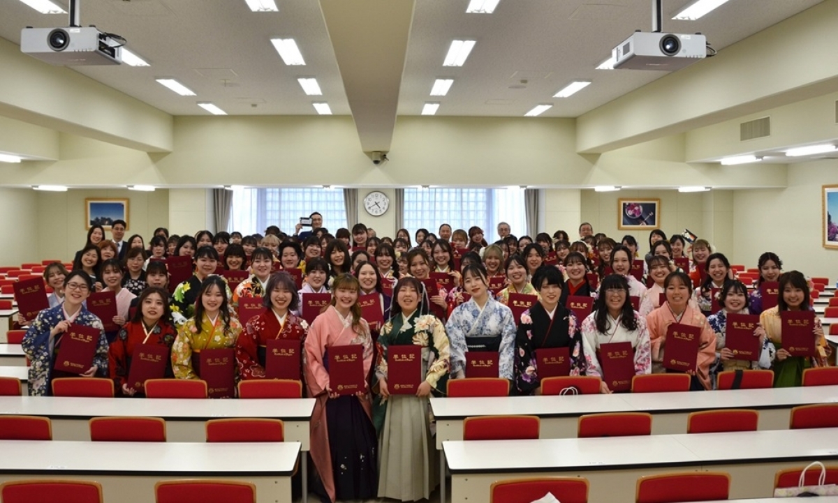 第38回創価女子短期大学卒業式を挙行しました | News | 創価女子短期大学