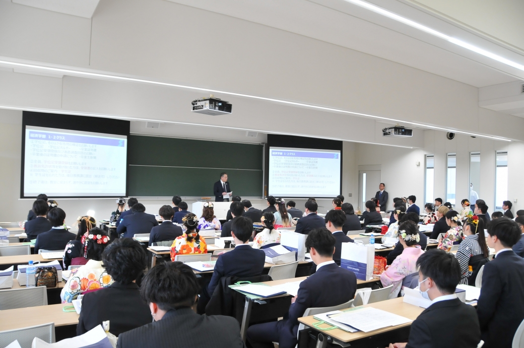 第50回創価大学卒業式が行われました | 経済学部 | 創価大学